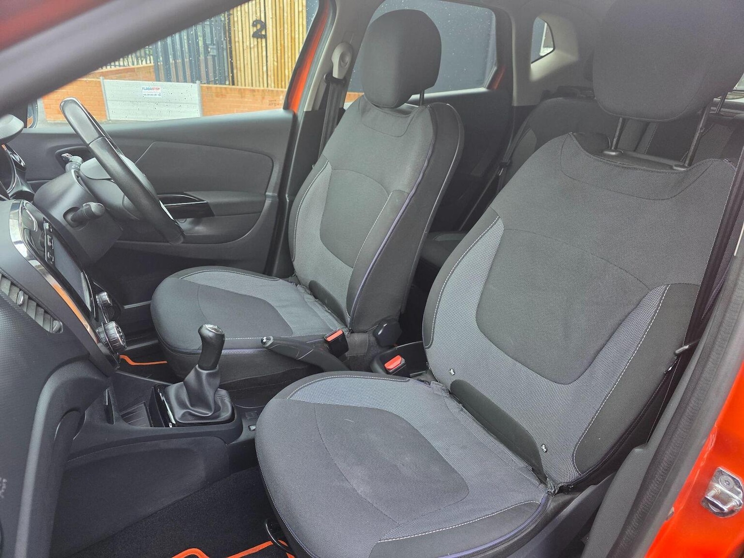 Used Renault Captur 2015 for sale - 77154436: Photo 42