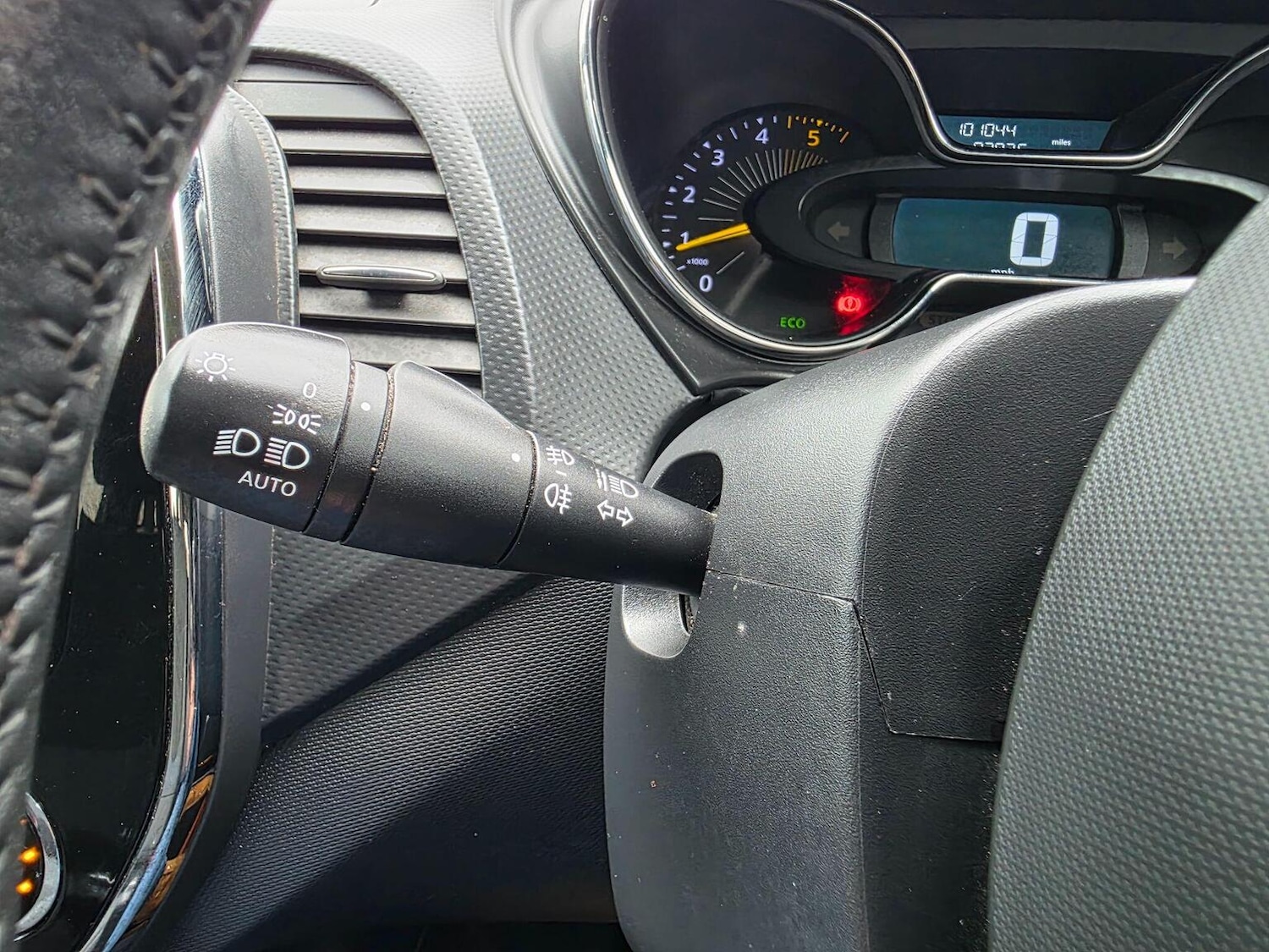 Used Renault Captur 2015 for sale - 77154436: Photo 57