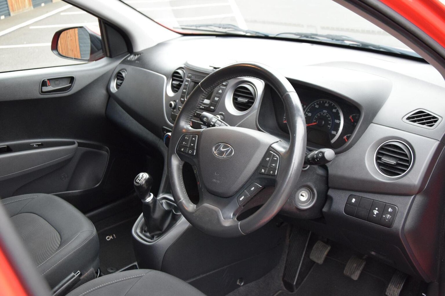 Used Hyundai i10 2018 for sale - 77715053: Photo 12