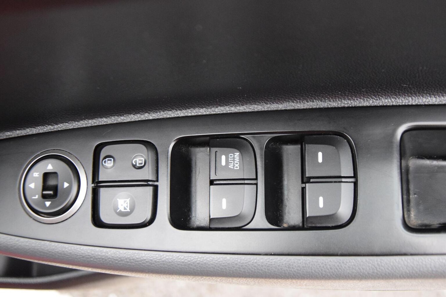 Used Hyundai i10 2018 for sale - 77715053: Photo 25