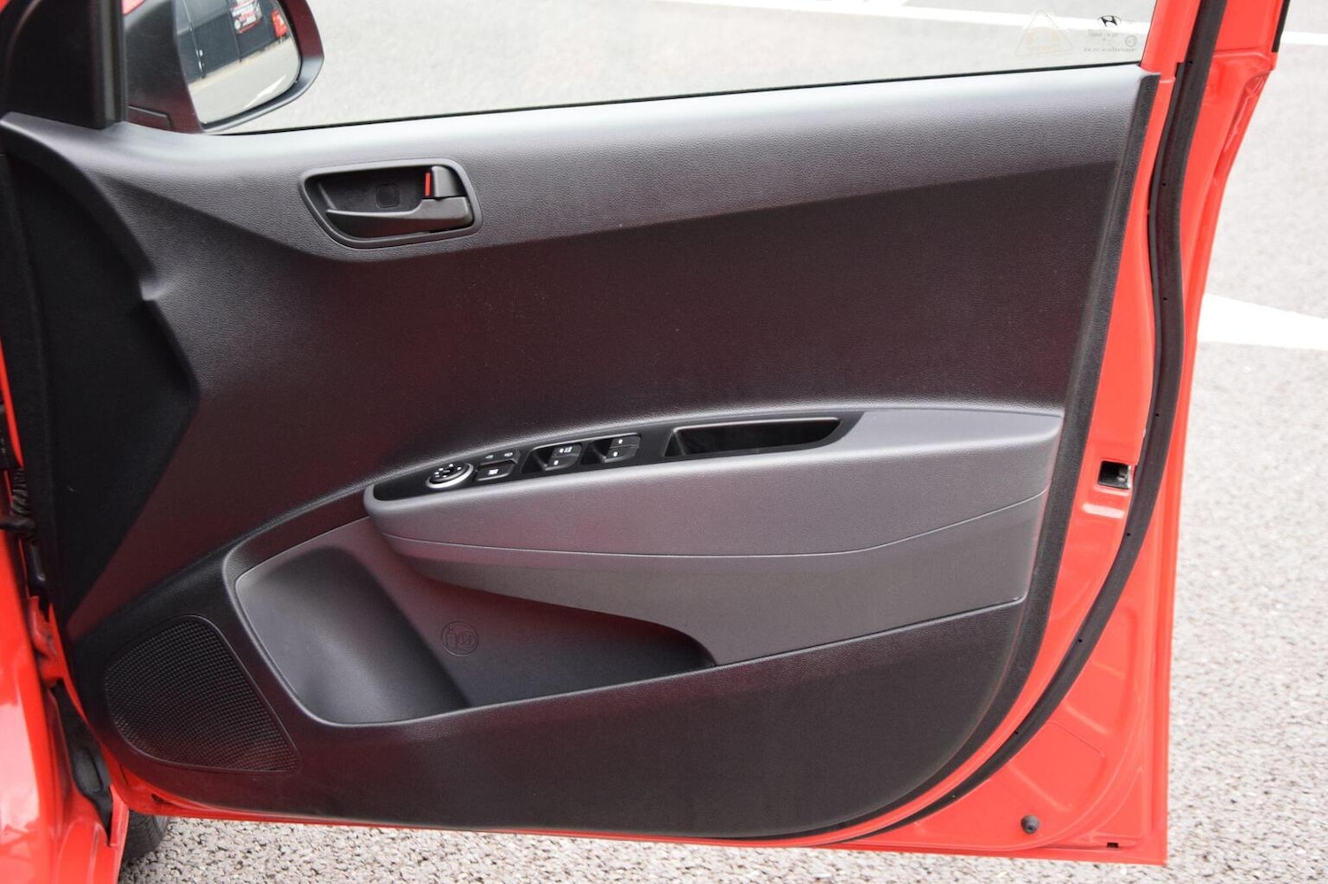 Used Hyundai i10 2018 for sale - 77715053: Photo 30