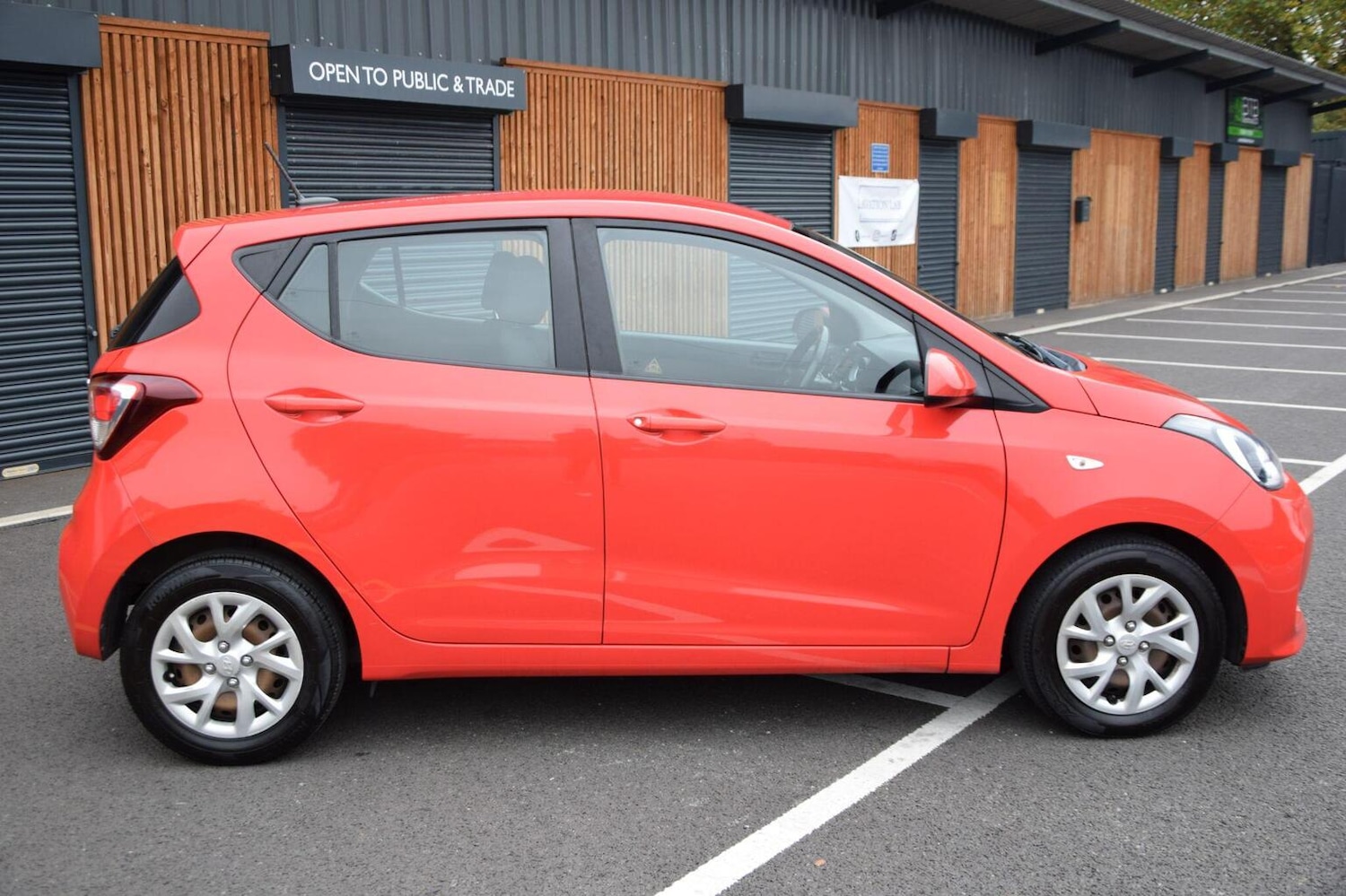 Used Hyundai i10 2018 for sale - 77715053: Photo 7