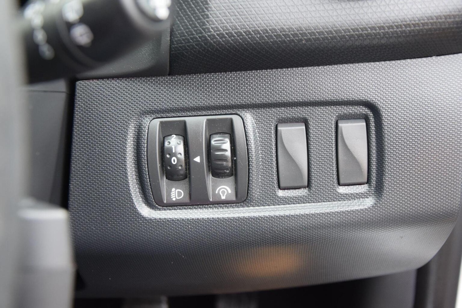 Used Renault Clio 2013 for sale - 77494664: Photo 22