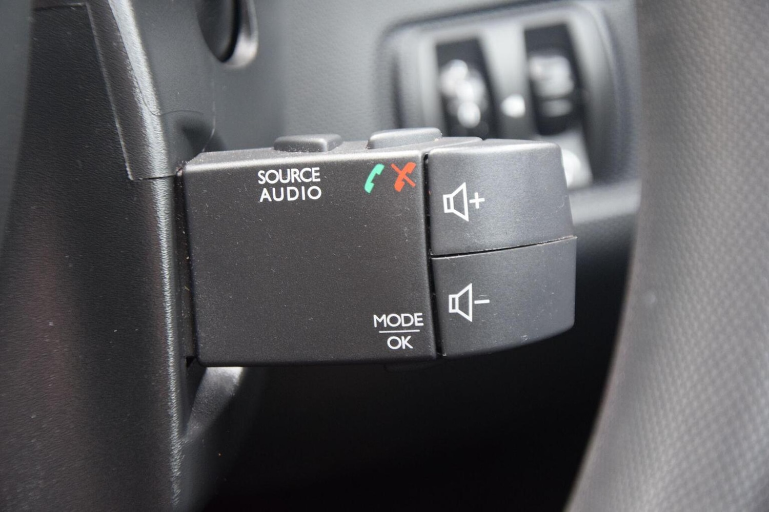 Used Renault Clio 2013 for sale - 77494664: Photo 23