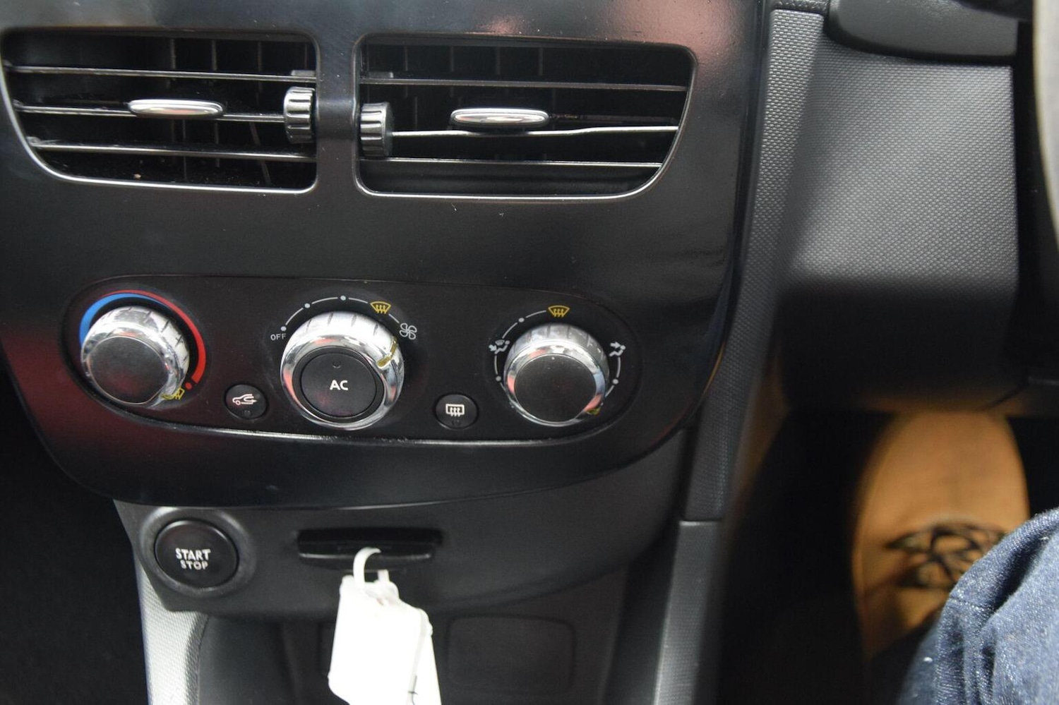 Used Renault Clio 2013 for sale - 77494664: Photo 26