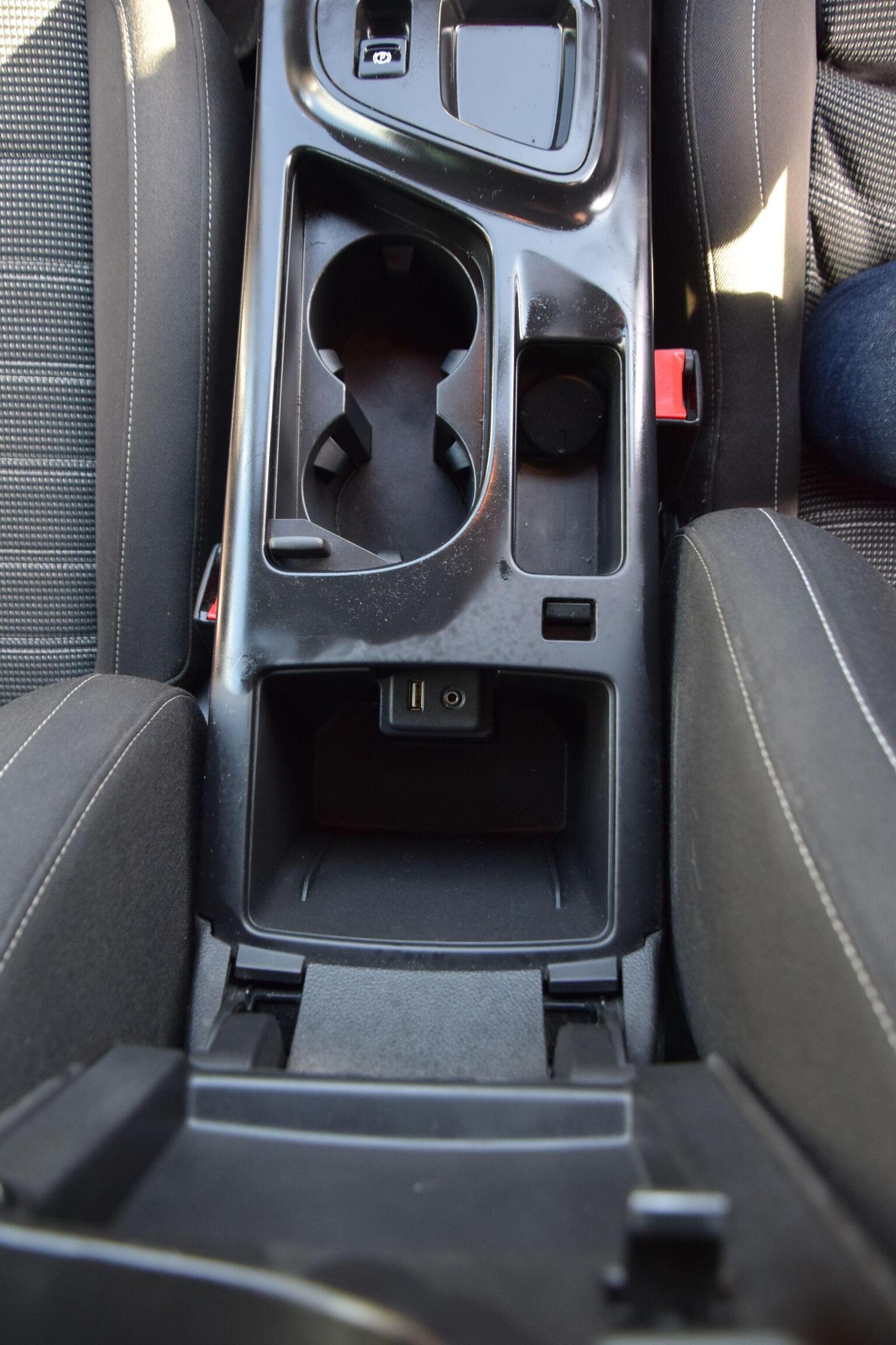 Used Vauxhall Insignia 2016 for sale - 77938091: Photo 12