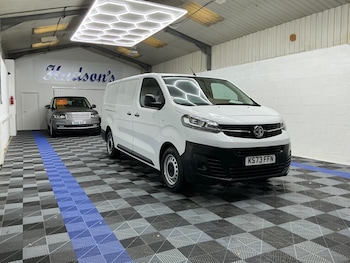 Vauxhall Vivaro feature image