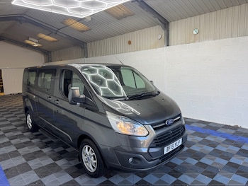 Used Ford Tourneo Custom 2015 for sale - 76693677: Photo