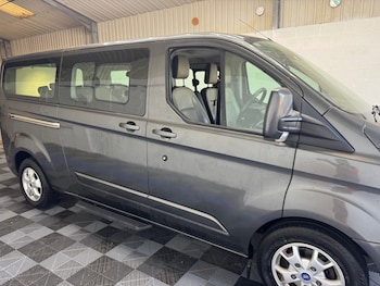Used Ford Tourneo Custom 2015 for sale - 76693677: Photo