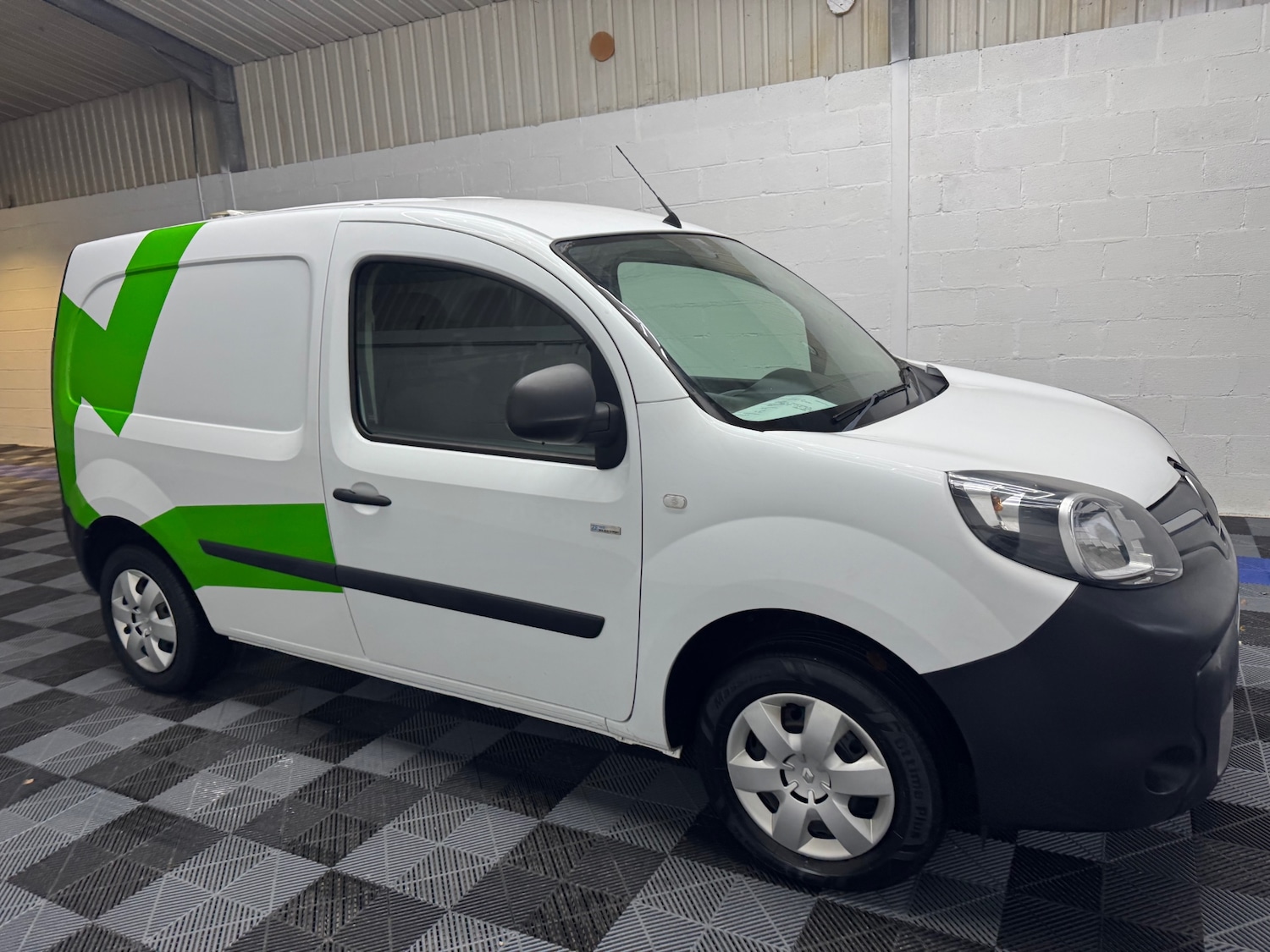 Used Renault Kangoo 2021 for sale - 76461523: Photo 2