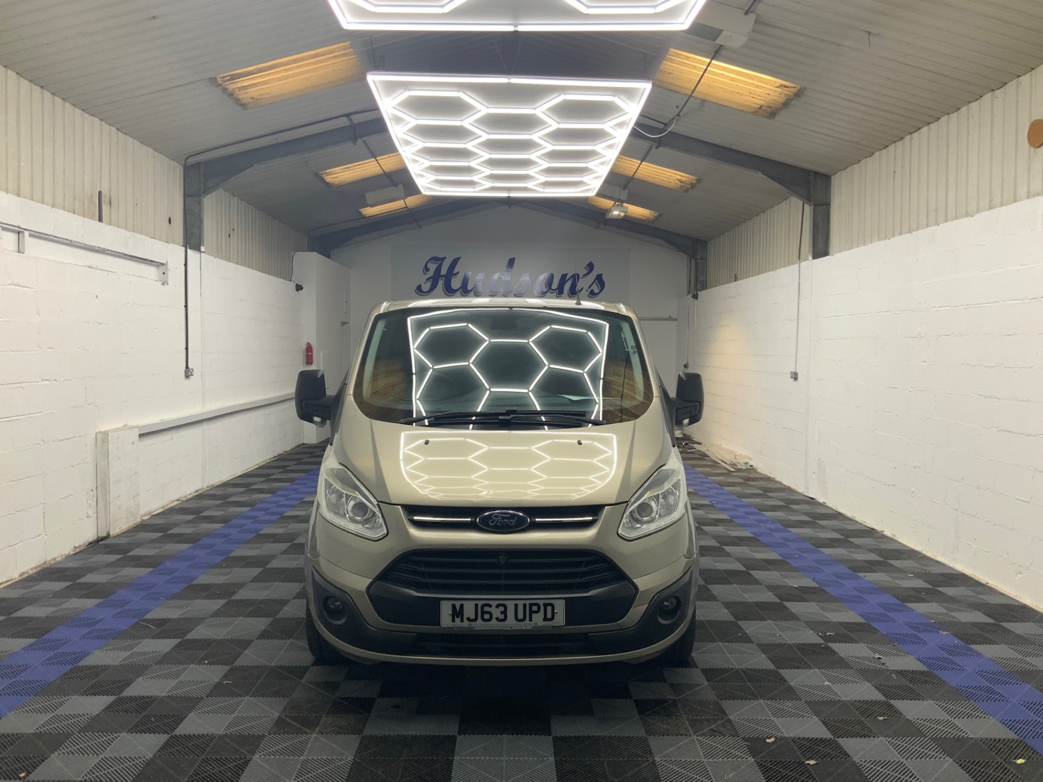 Used Ford Transit Custom 2013 for sale - 77963221: Photo 2