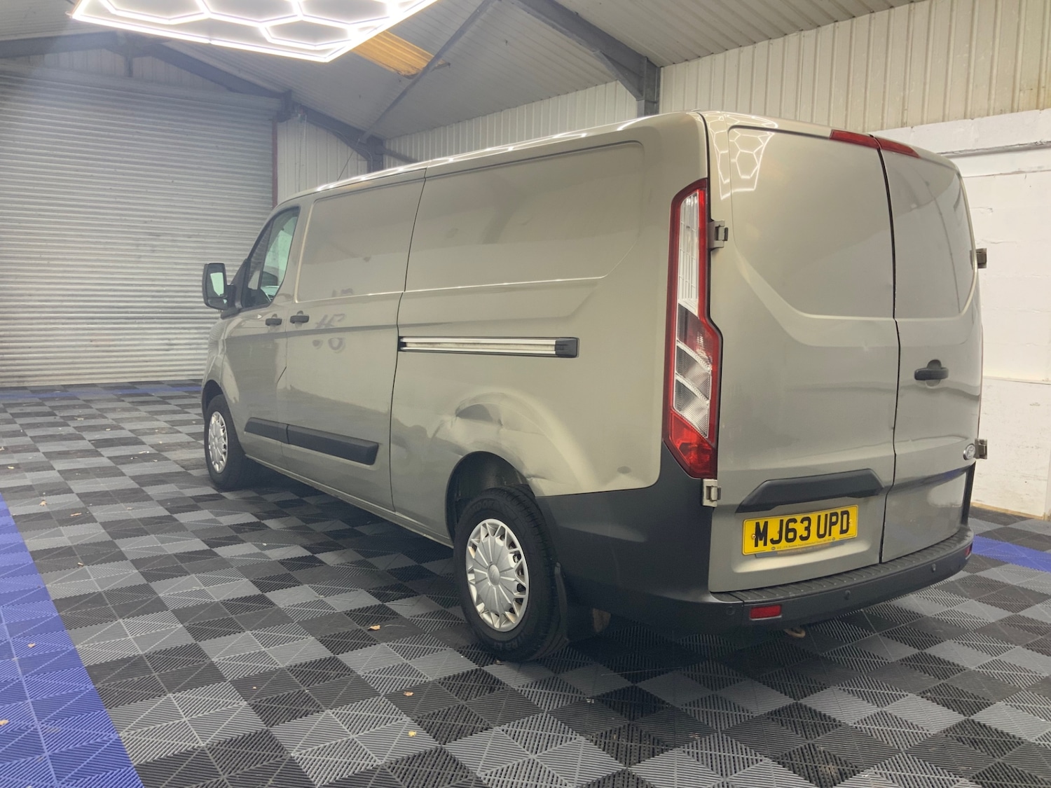 Used Ford Transit Custom 2013 for sale - 77963221: Photo 6