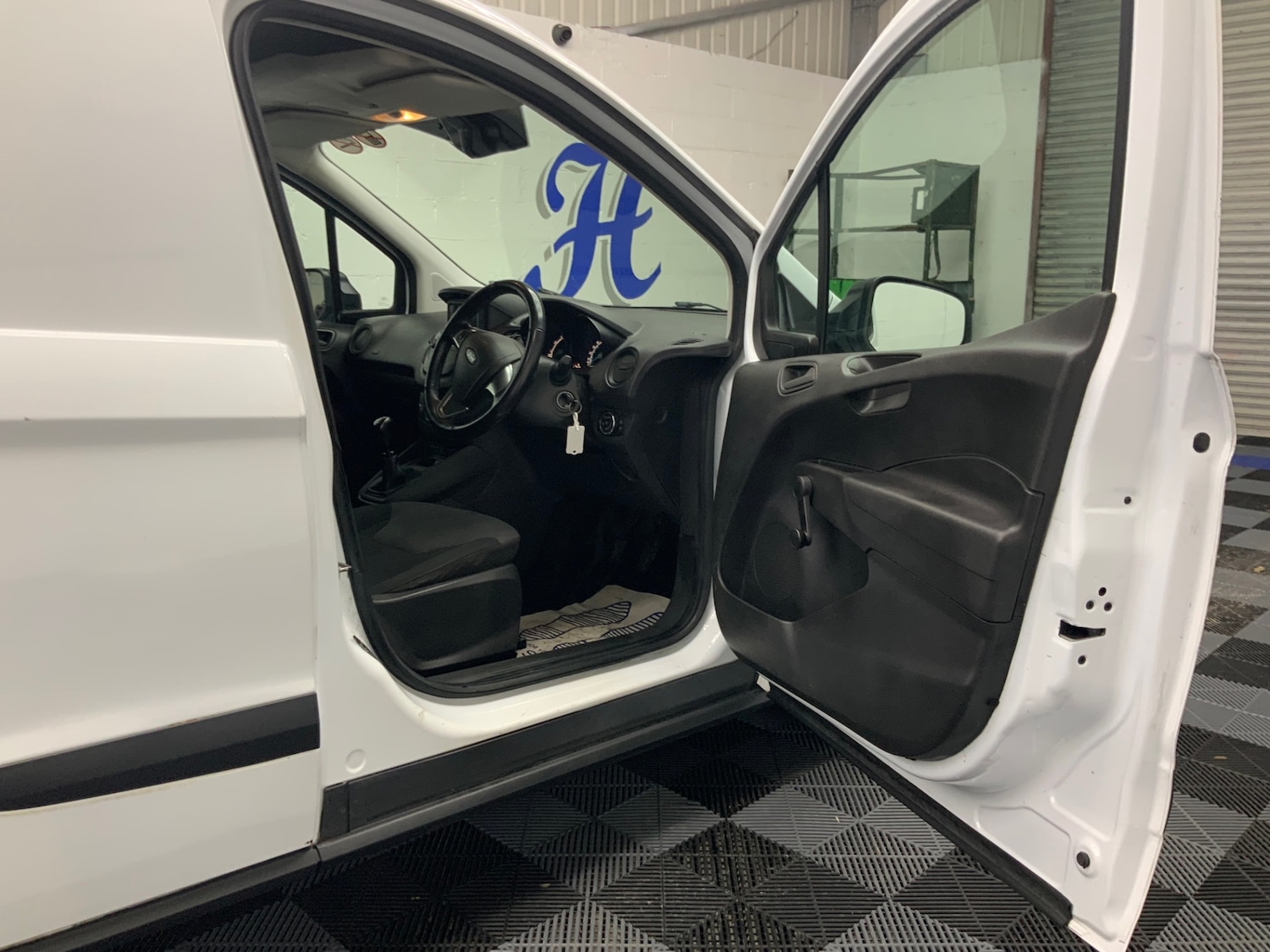 Used Ford Transit Courier 2020 for sale - 77349749: Photo 12