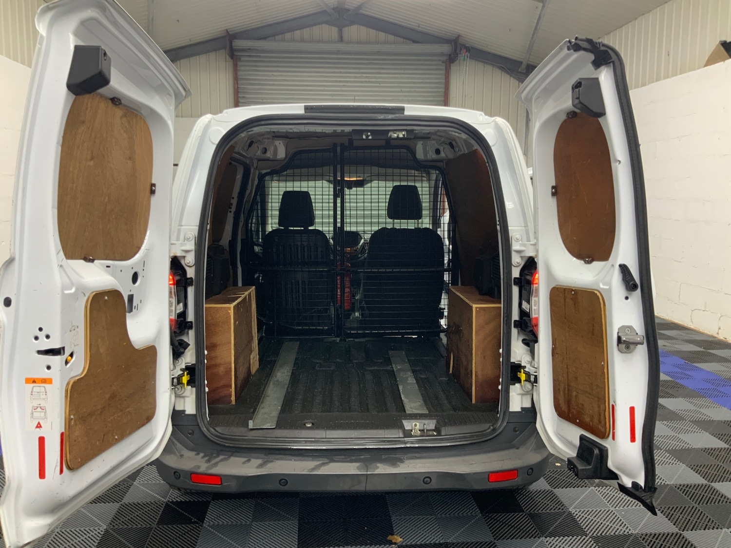 Used Ford Transit Courier 2020 for sale - 77349749: Photo 15