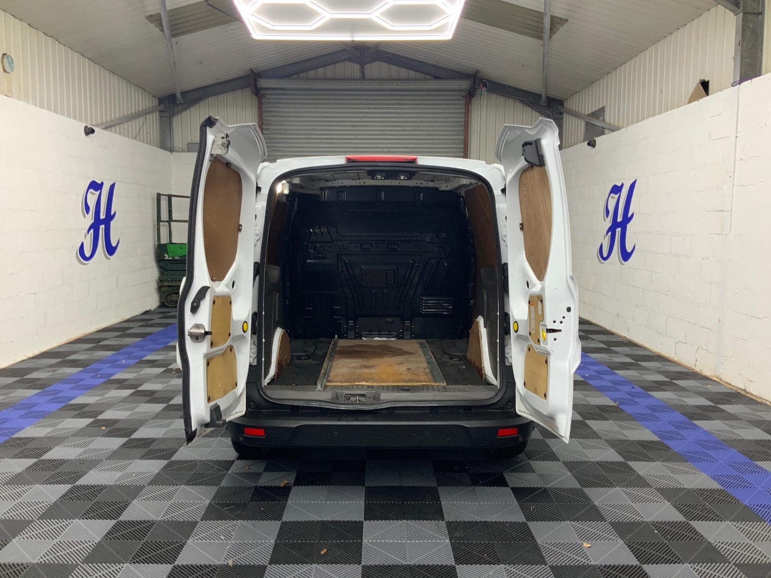 Used Ford Transit Connect 2020 for sale - 77225455: Photo 11