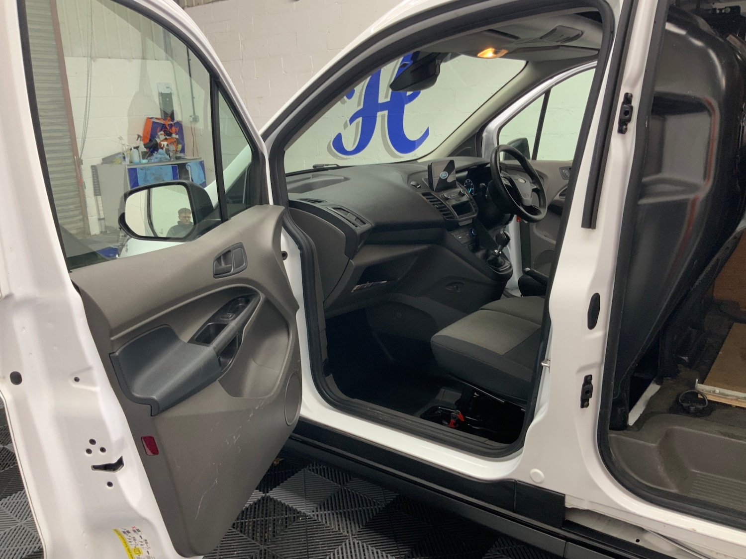 Used Ford Transit Connect 2020 for sale - 77225455: Photo 17