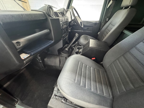 Used Land Rover Defender 2008 for sale - 76331130: Photo 10