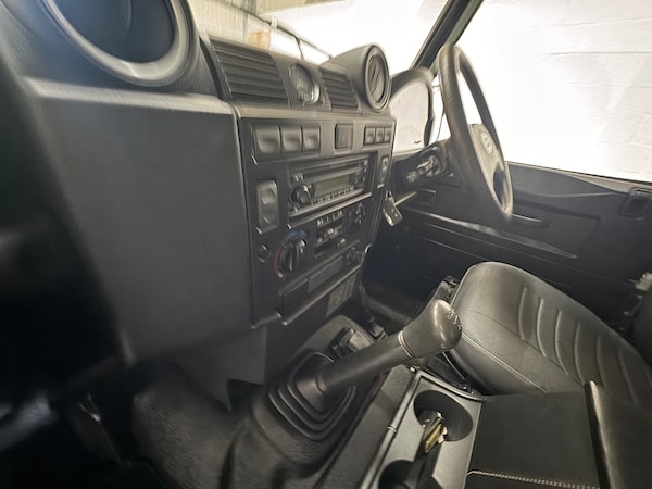 Used Land Rover Defender 2008 for sale - 76331130: Photo 13