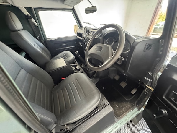 Used Land Rover Defender 2008 for sale - 76331130: Photo 18
