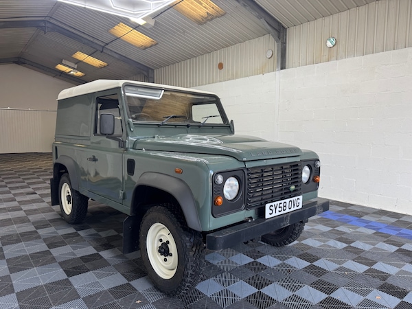 Used Land Rover Defender 2008 for sale - 76331130: Photo 1