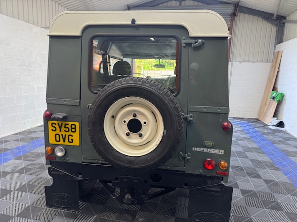 Used Land Rover Defender 2008 for sale - 76331130: Photo 4