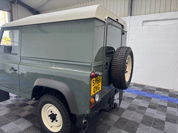 Used Land Rover Defender 2008 for sale - 76331130: Photo 5