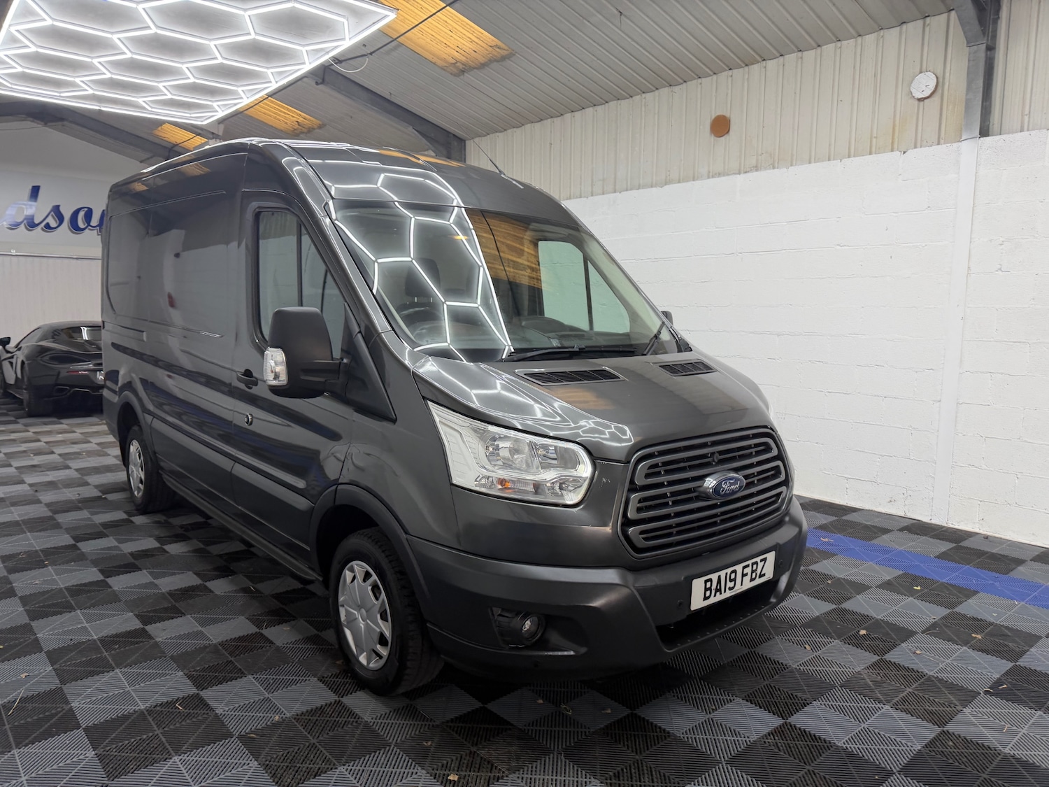 Used Ford Transit 2019 for sale - 78067407: Photo 2