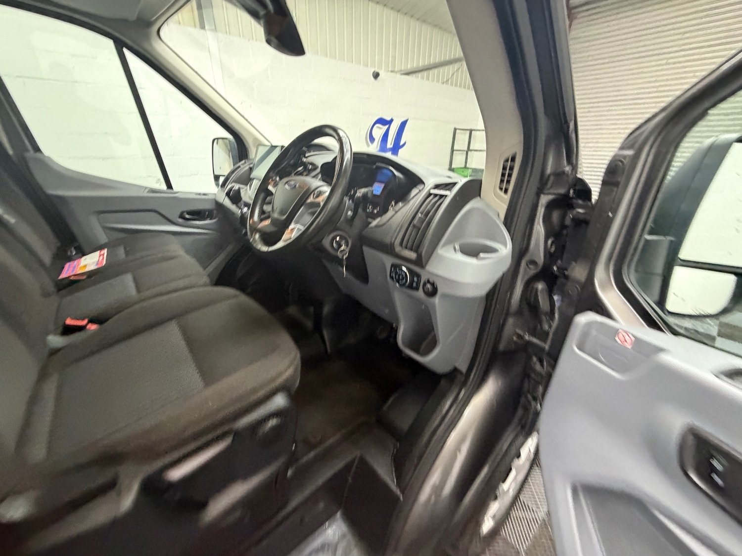 Used Ford Transit 2019 for sale - 78067407: Photo 32