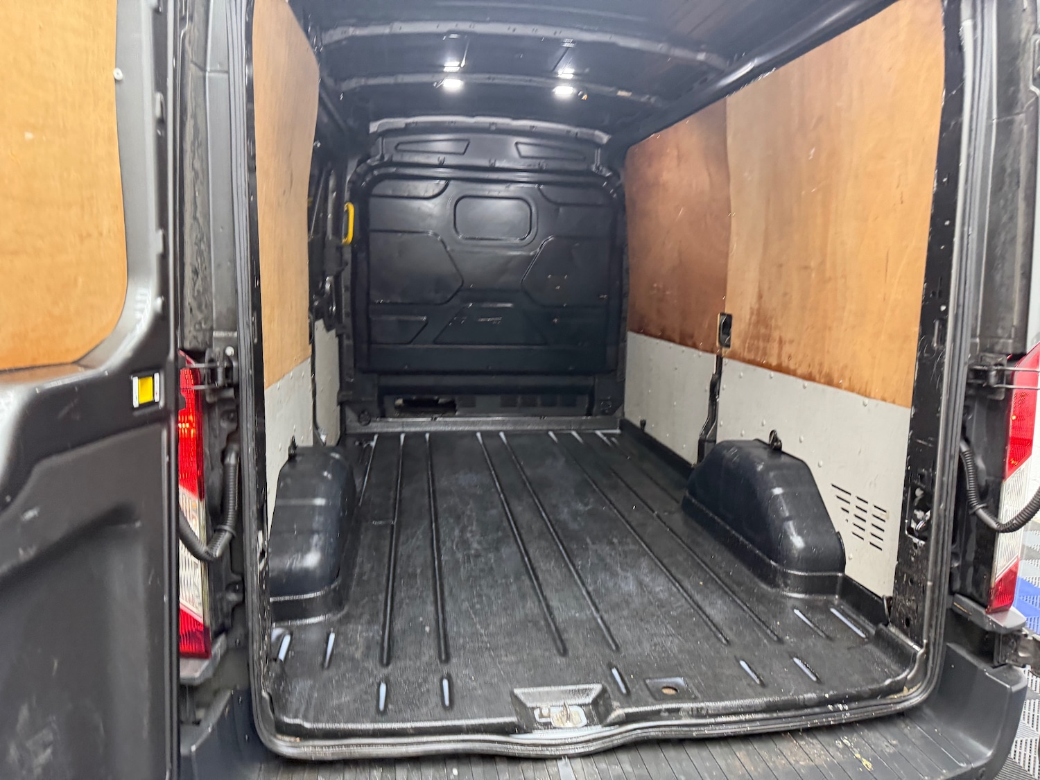 Used Ford Transit 2019 for sale - 78067407: Photo 42