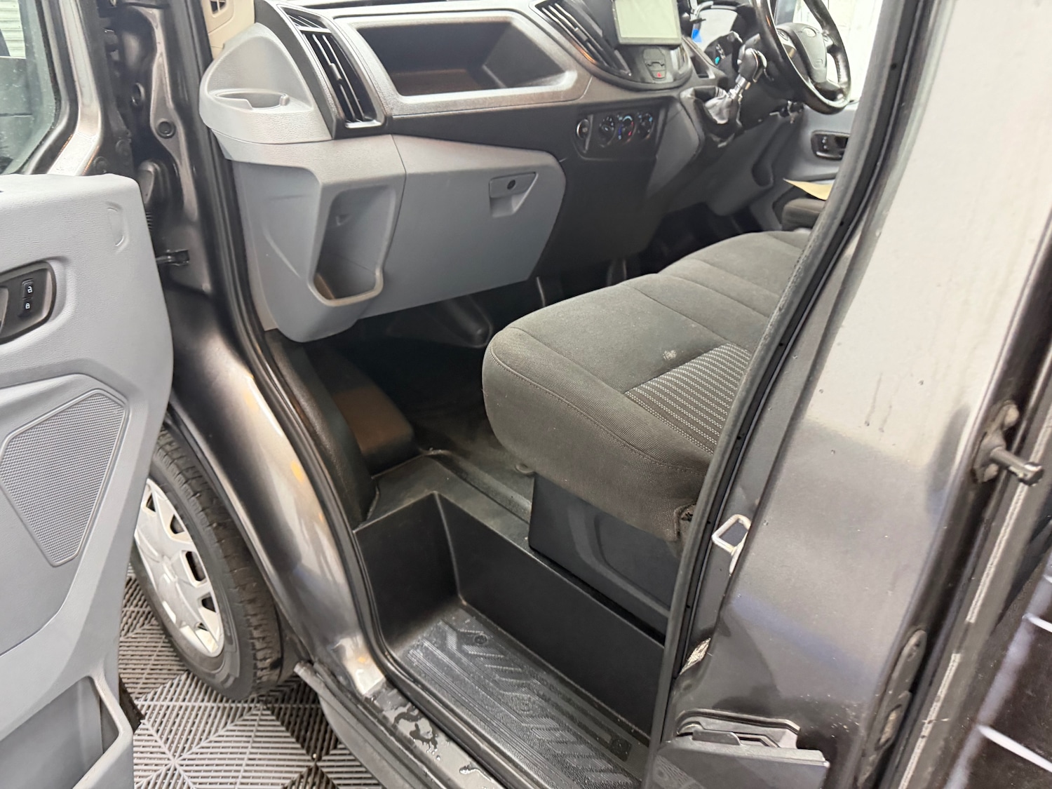 Used Ford Transit 2019 for sale - 78067407: Photo 48