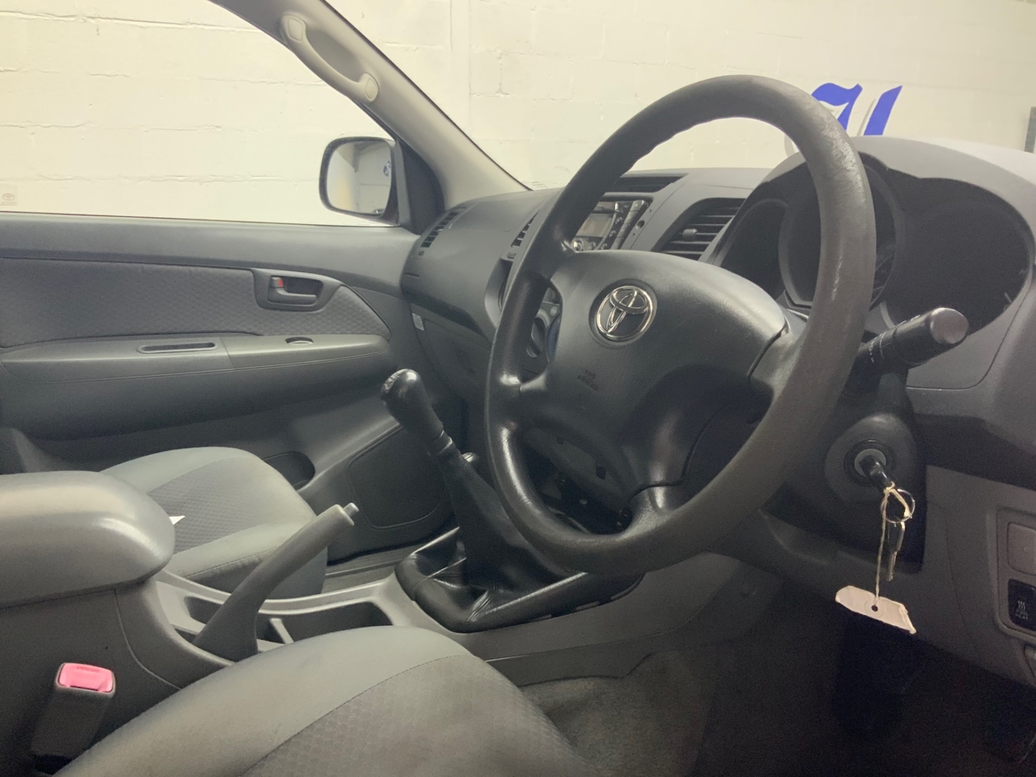 Used Toyota Hilux 2011 for sale - 77433905: Photo 10