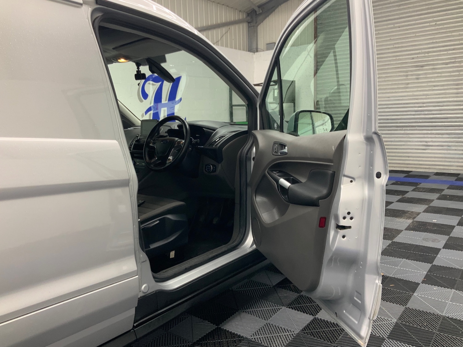 Used Ford Transit Connect 2020 for sale - 77301515: Photo 11