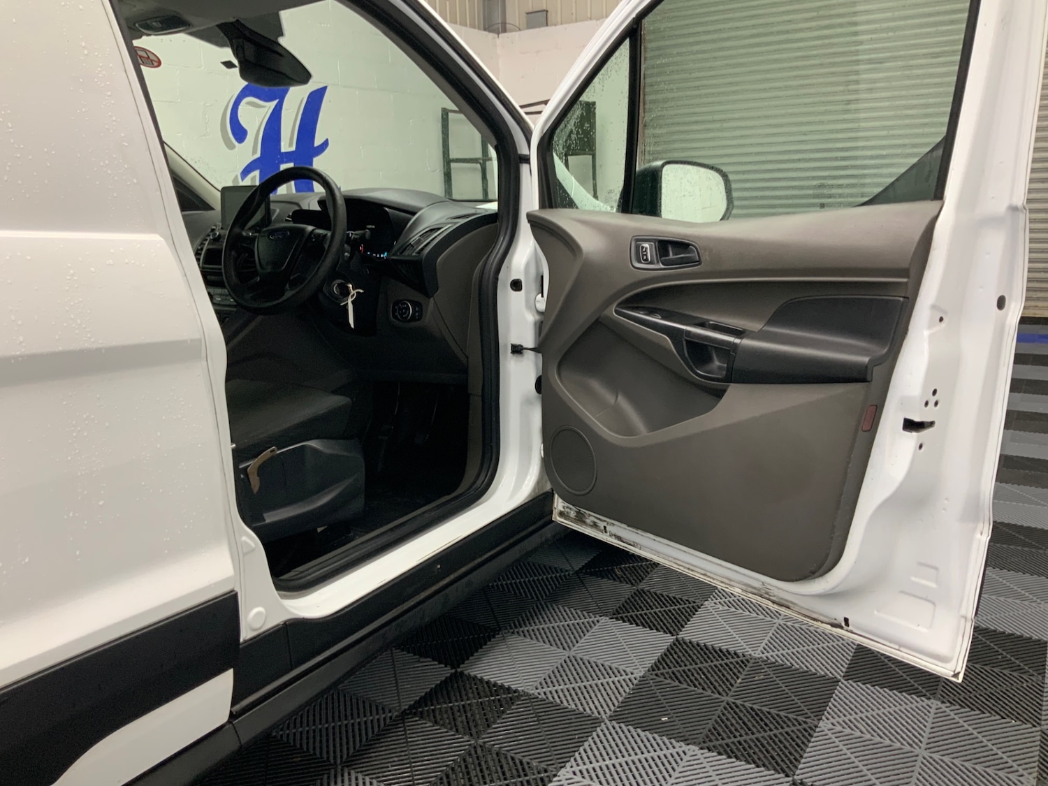 Used Ford Transit Connect 2020 for sale - 77274153: Photo 12