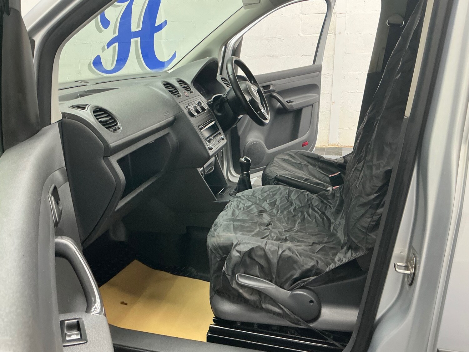 Used Volkswagen Caddy Maxi 2014 for sale - 77819337: Photo 15