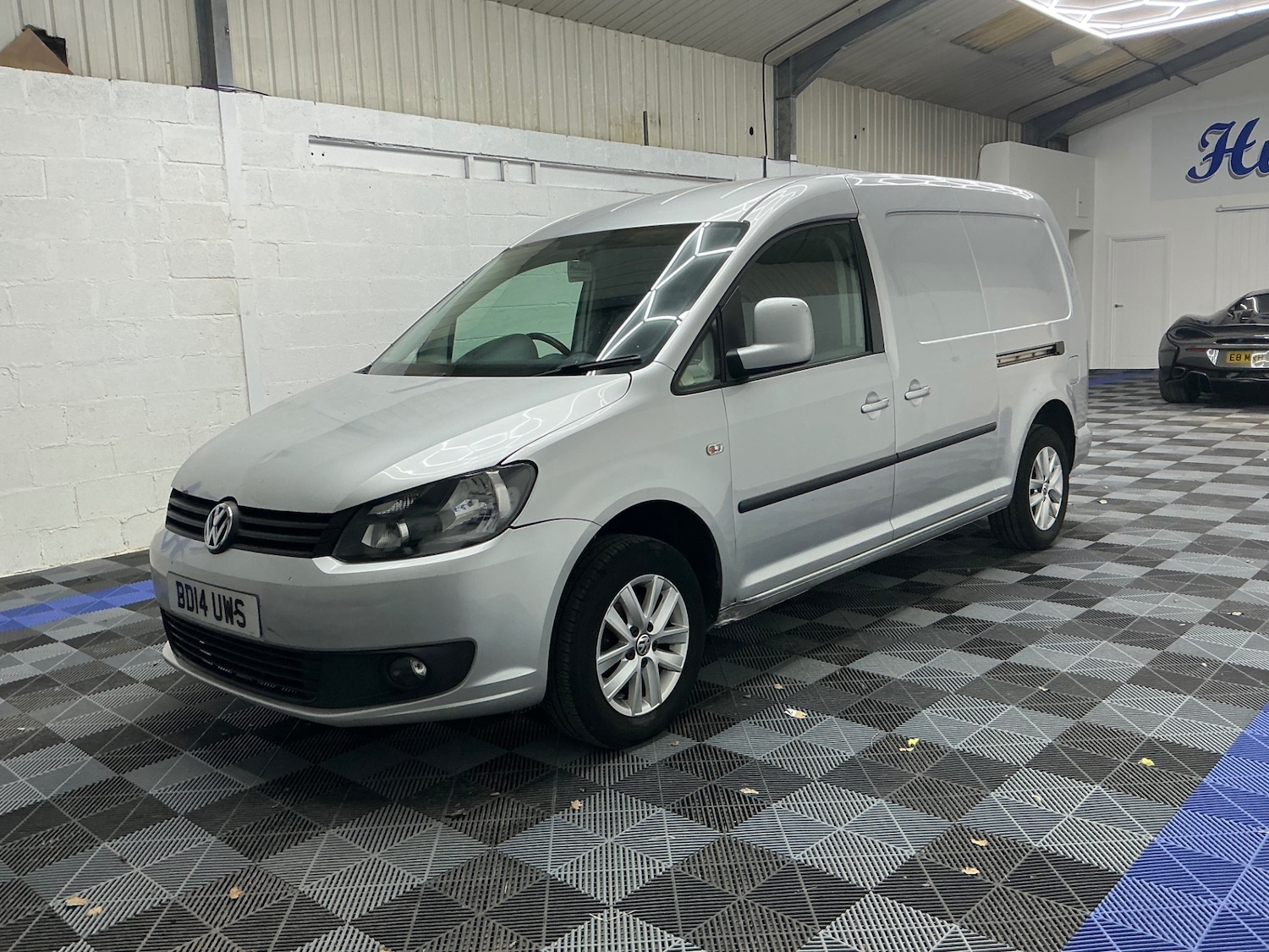 Used Volkswagen Caddy Maxi 2014 for sale - 77819337: Photo 3