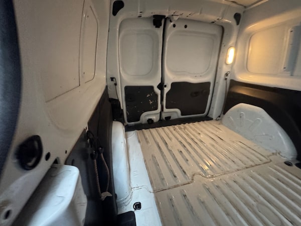 Used Renault Kangoo 2019 for sale - 76277353: Photo 18