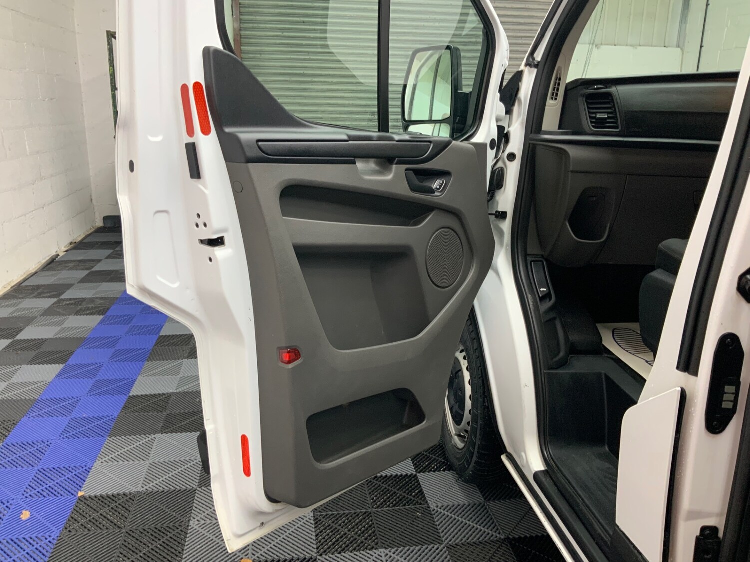 Used Ford Transit Custom 2020 for sale - 77208624: Photo 23