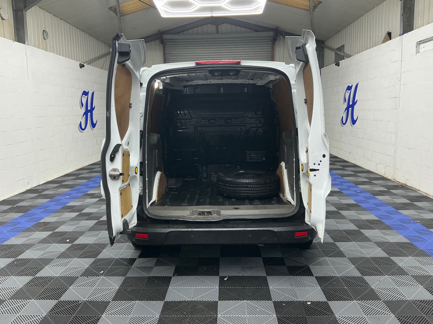 Used Ford Transit Connect 2020 for sale - 77528375: Photo 9