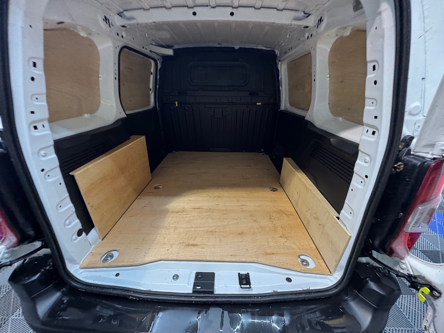 Used Peugeot Partner 2022 for sale - 76379059: Photo 16