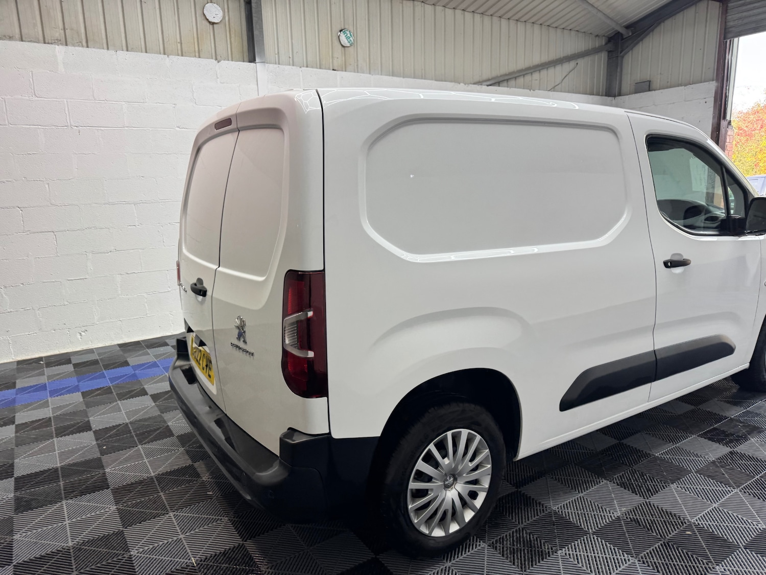 Used Peugeot Partner 2022 for sale - 76379059: Photo 4