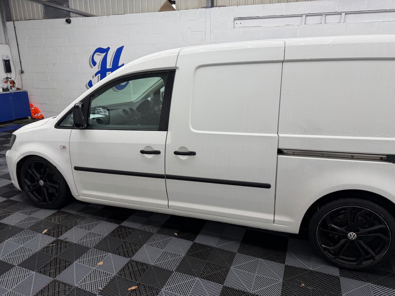 Used Volkswagen Caddy Maxi 2015 for sale - 77475496: Photo 10