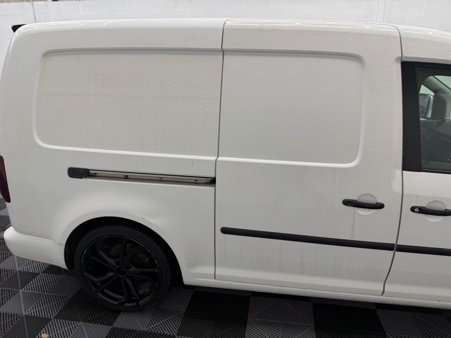 Used Volkswagen Caddy Maxi 2015 for sale - 77475496: Photo 4