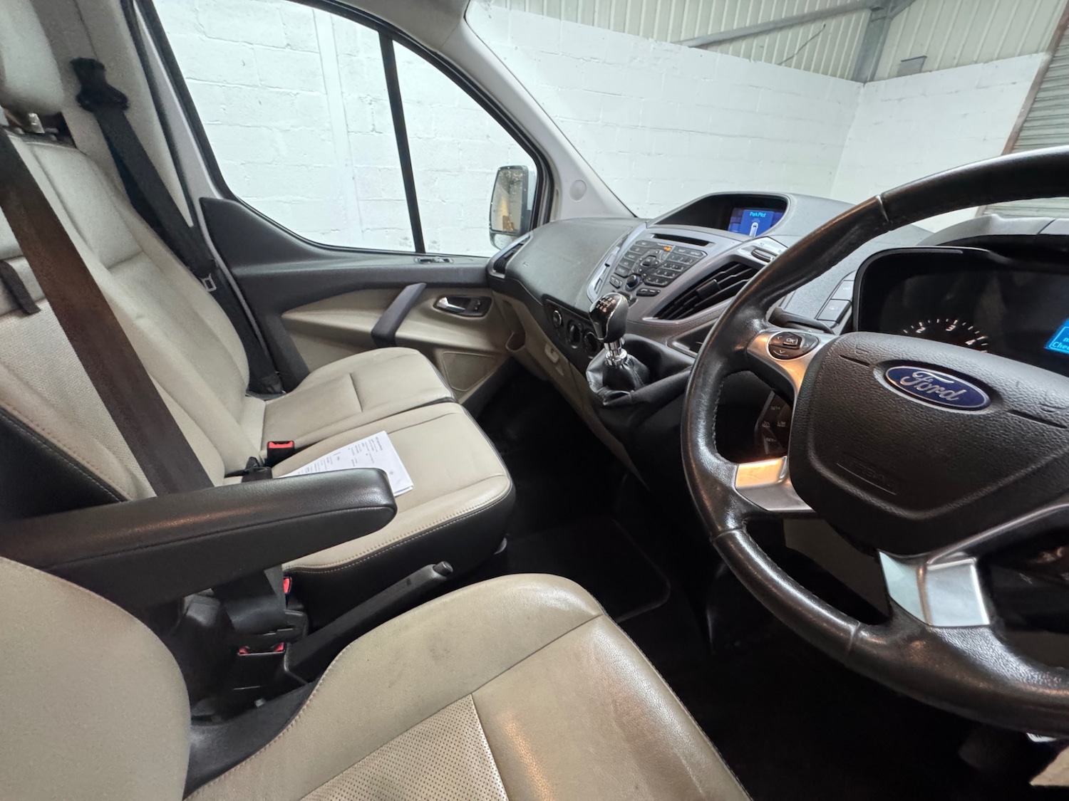 Used Ford Tourneo Custom 2015 for sale - 76921551: Photo 14