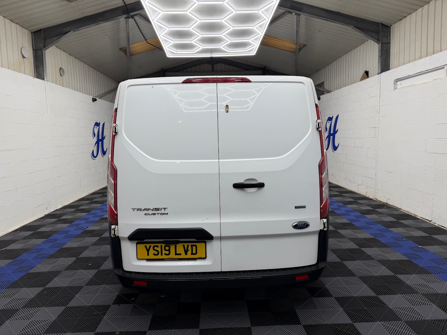 Used Ford Transit Custom 2019 for sale - 77687563: Photo 6
