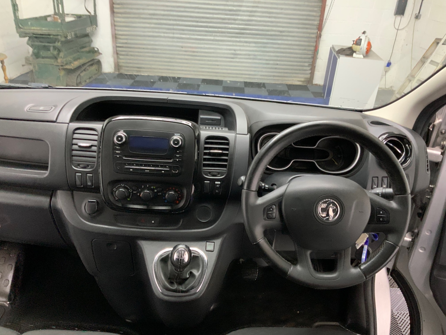 Used Vauxhall Vivaro 2016 for sale - 77114277: Photo 23