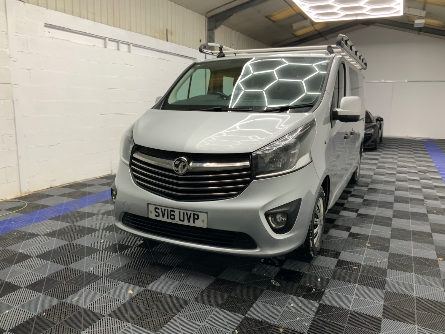 Used Vauxhall Vivaro 2016 for sale - 77114277: Photo 3