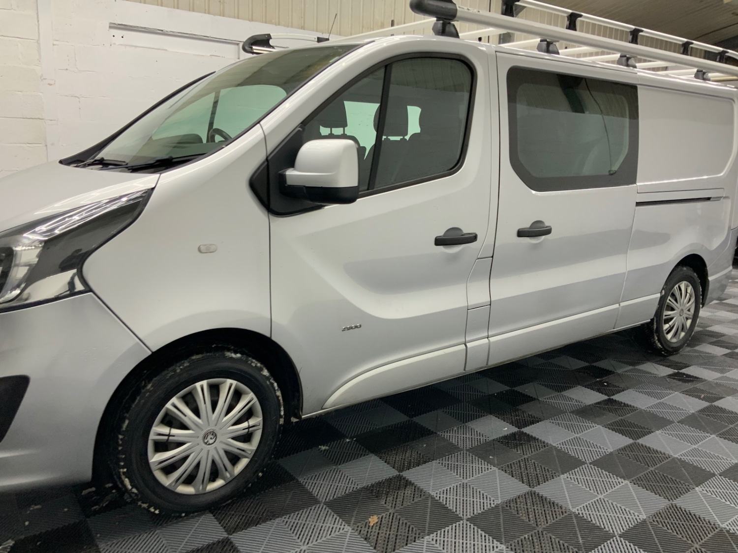 Used Vauxhall Vivaro 2016 for sale - 77114277: Photo 5