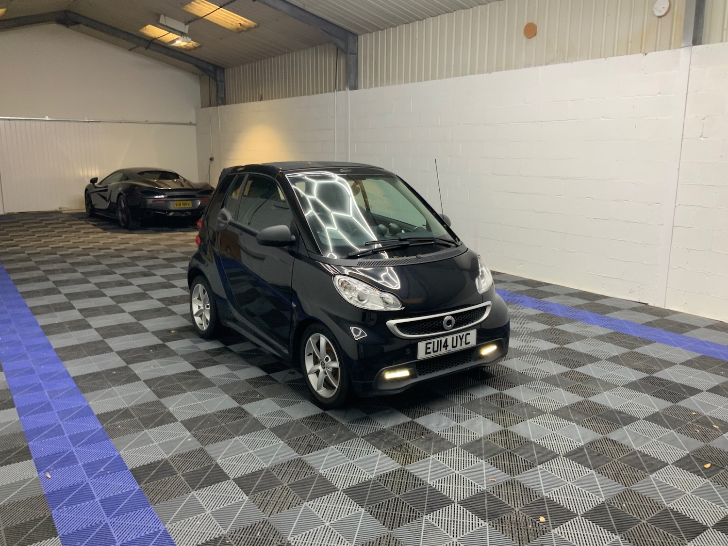 Used smart fortwo 2014 for sale - 77002292: Photo 1