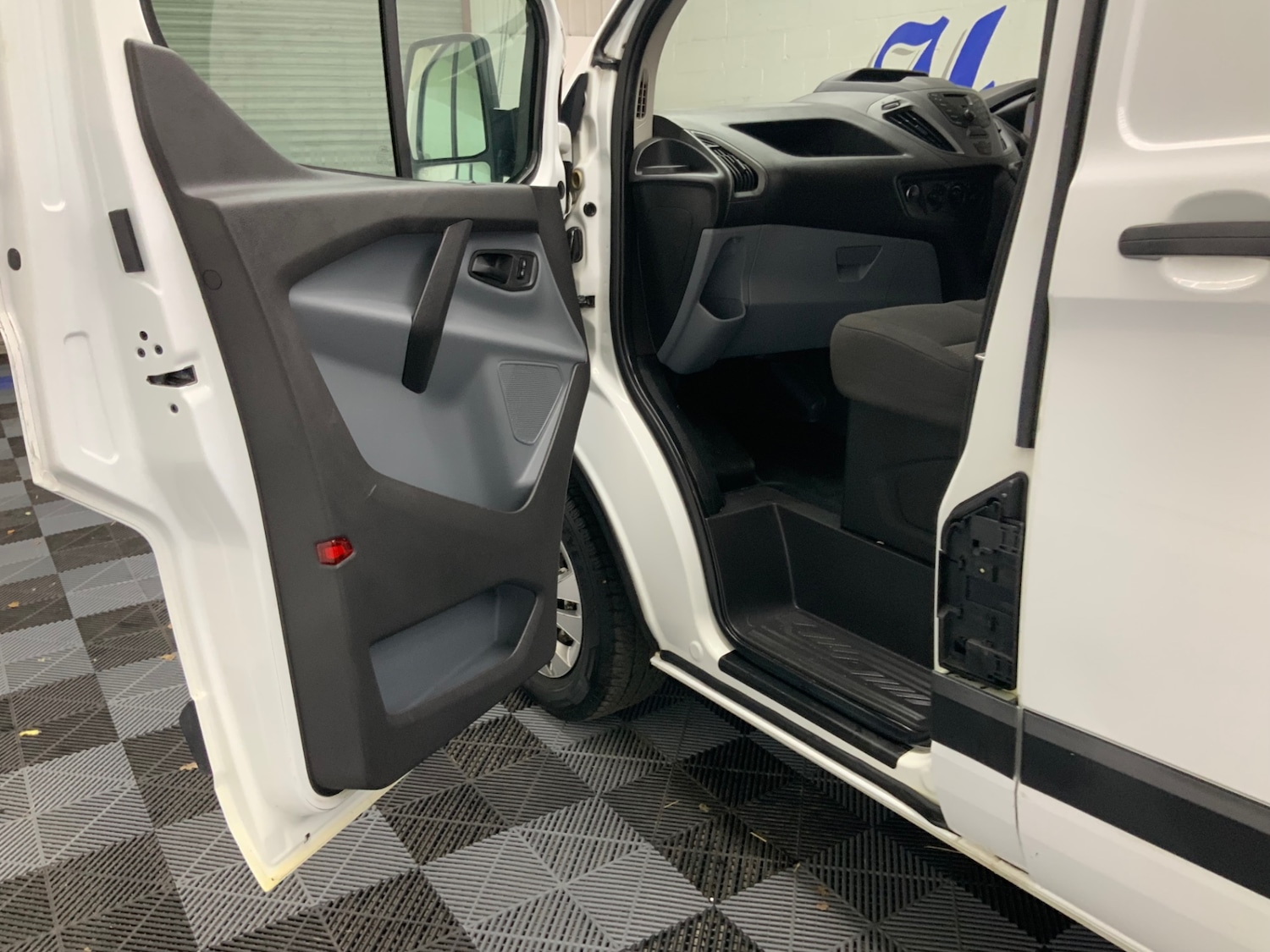 Used Ford Transit Custom 2014 for sale - 78103806: Photo 19