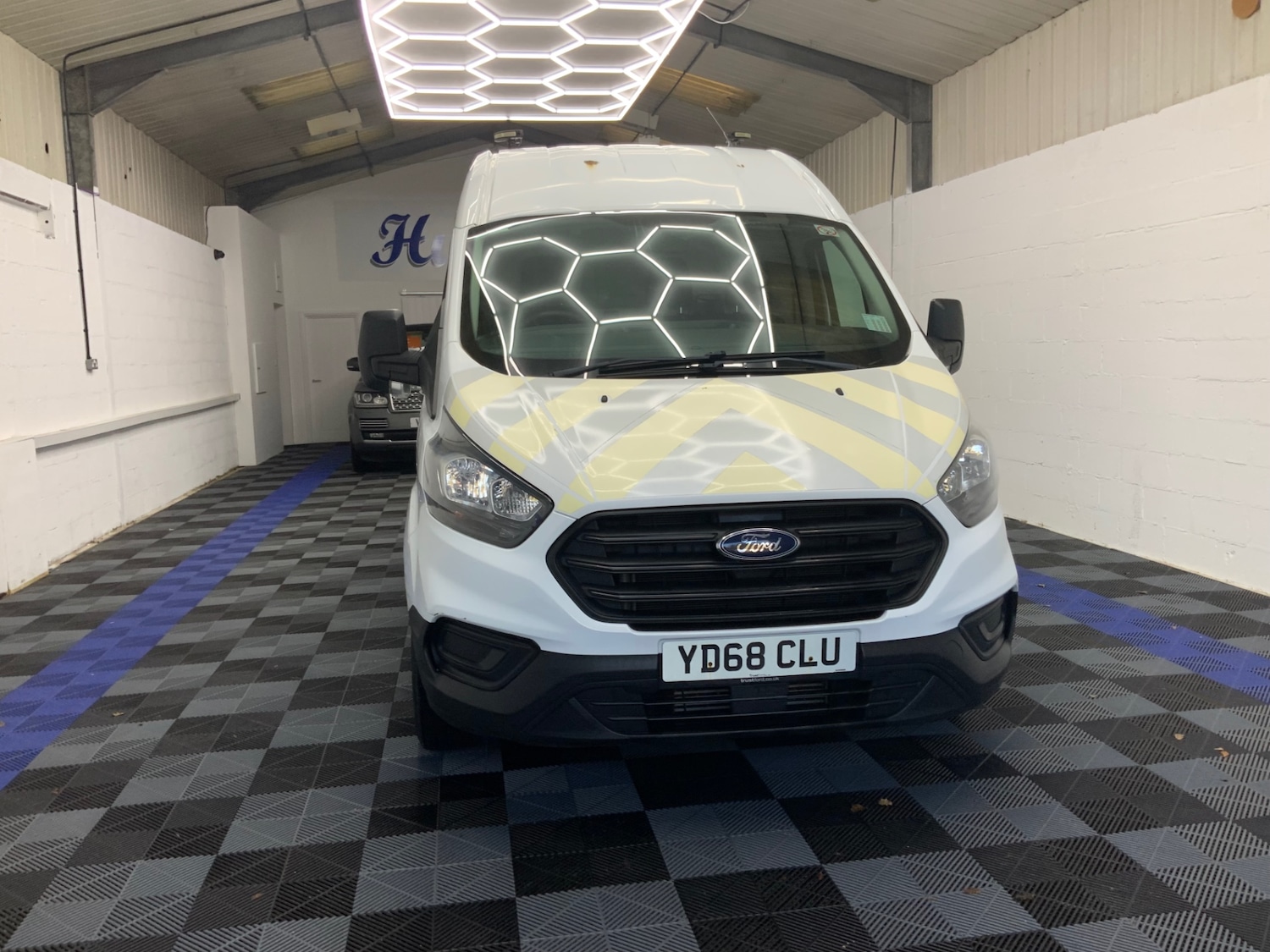 Used Ford Transit Custom 2018 for sale - 77223390: Photo 2